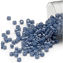 Seed beads, Delica 11/0 denim blå 7,5 gram. DB0267V