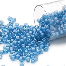 Seed beads, Delica 11/0 mat blå 7,5 gram. DB0862V