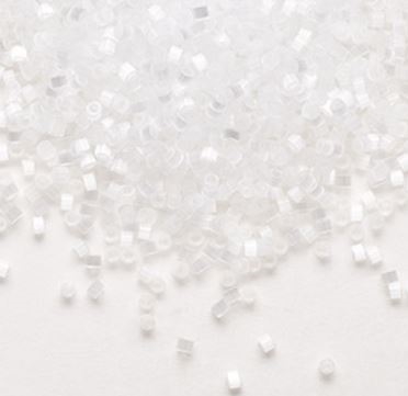 Seed beads, Delica 11/0, silk satin crystal, 7,5 gram. DB0635V